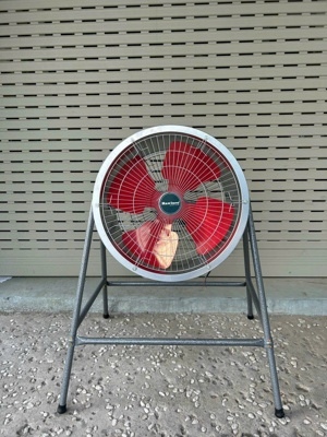 Quạt hút công nghiệp tròn có chân HASAKI - DFG 40A