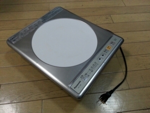 Quạt không cánh Dyson AM 06