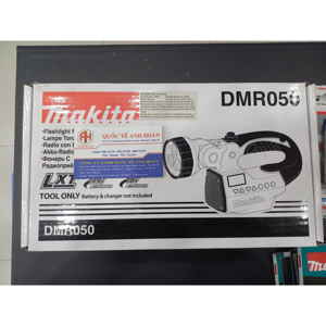 Radio có đèn dùng pin 18V Makita DMR050