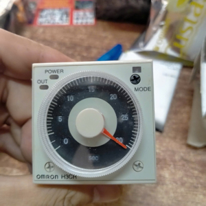 Rơ le thời gian (Timer) Omron H3CR-A8