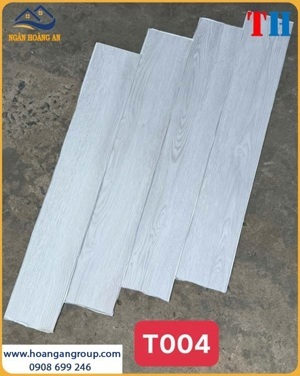 Sàn nhựa giả gỗ có keo sẵn TH004