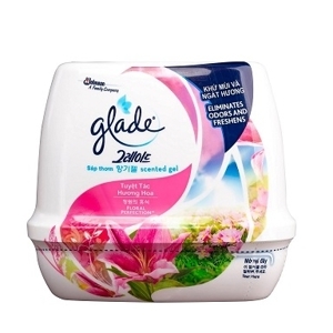 Sáp thơm Glade hương hoa lily hộp 180g