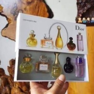 Set nước hoa Dior Les Parfums 5 chai mini (5ml/chai)