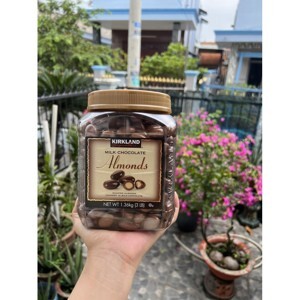 Chocolate sữa bọc hạnh nhân Kirkland Signature Milk Chocolate Almonds 1.36 Kg