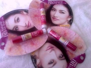 Son dưỡng làm hồng môi Mistine Pink Magic Crystal Lip