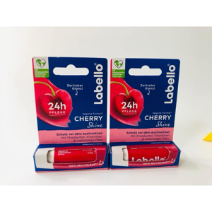 Son dưỡng môi có màu Labello