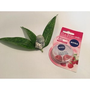 Son dưỡng môi Nivea Lip Butter