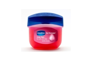 Son dưỡng trị thâm môi Vaseline Rosy lips - 7 g