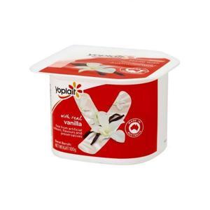 Sữa chua ăn trái cây tươi Yoplait Vanilla hộp 100g