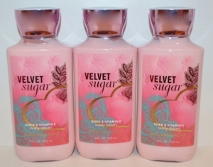 Sữa dưỡng thể Bath And Body Works Velvet Sugar