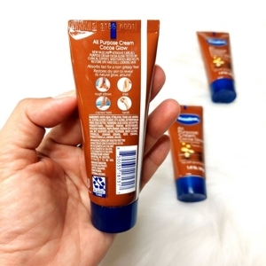 Sữa dưỡng thể Vaseline Cocoa Glow