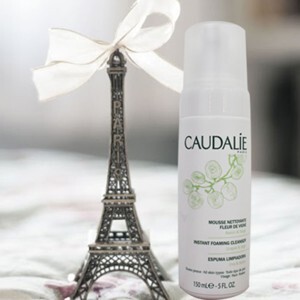 Sữa rửa mặt Caudalie Mousse Nettoyante Fleur de Vigne 150ml