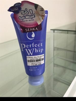 Sữa rửa mặt chiết xuất tơ tằm trắng Senka Perfect Whip 120g