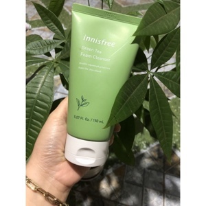 Sữa rửa mặt dưỡng ẩm chuyên sâu Olive Real Cleansing Foam Innisfree 150ml