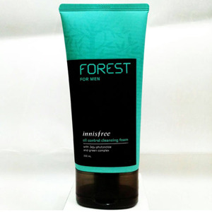 Sữa rửa mặt Innisfree Forest For Men Oil Control Cleansing Foam