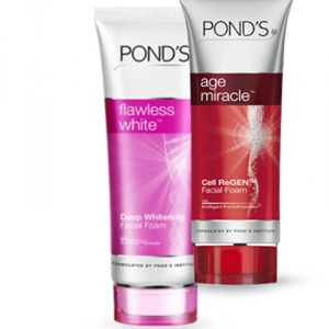 Sữa rửa mặt Pond's chống lão hóa Age Miracle 100g