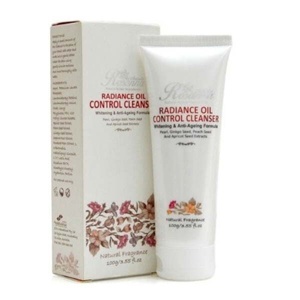 Sữa rửa mặt trắng da và chống lão hóa Rosanna Radiance Oil Control Cleanser 100g