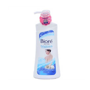 Sữa tắm Biore dưỡng ẩm mềm mịn 530g