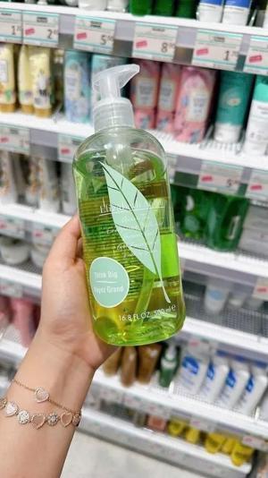 Sữa tắm dưỡng làm trắng toàn thân Elizabeth Arden - 500ml