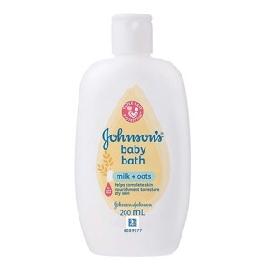 Sữa tắm chứa sữa, yến mạch Johnson's Baby 200ml