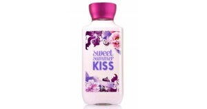 Sữa tắm Bath & Body Works Sweet summer kiss 295ml