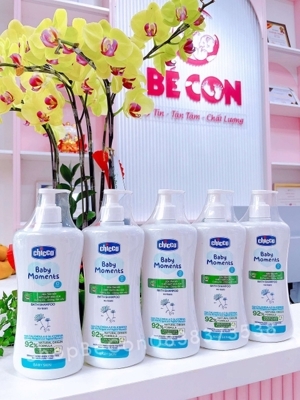 Sữa tắm tạo bọt Chicco hoa cúc 500ml