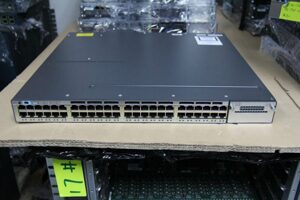 Switch Cisco Catalyst WS-C3750X-48T-S - 48 port