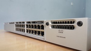 Switch Cisco Catalyst WS-C3850-24T-S - 24 ports