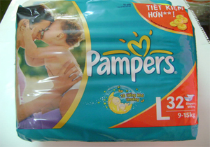 Tã dán Pampers size L 32 miếng (trẻ từ 9 - 15kg)