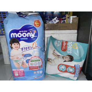 Tã quần Moony cho bé gái size XL 38 miếng (trẻ từ 12 - 17kg)