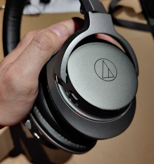 Tai nghe bluetooth Audio Technica ATH-AR5BT