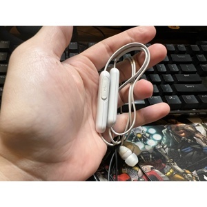 Tai nghe bluetooth Sony Wi-C200