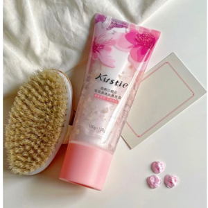 Tẩy tế bào chết toàn thân Kustie Cherry Blossom hoa anh đào 200ml