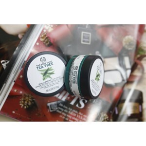 THE BODY SHOP TEA TREE SKIN CLEARING CLAY MASK