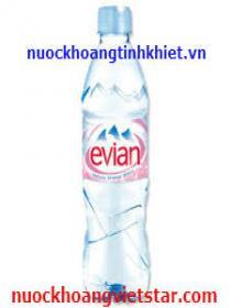 Thùng 24 chai nước khoáng thiên nhiên Evian 500ml