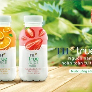 Thùng 24 chai nước uống sữa trái cây TH True Juice Milk cam 300ml