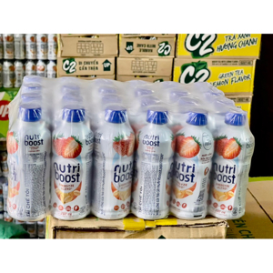 Thùng 24 chai sữa trái cây Nutriboost hương dâu 297ml
