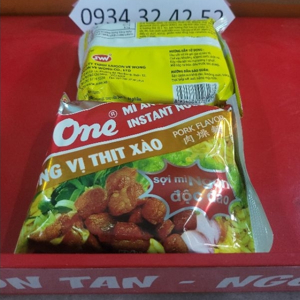 Thùng 30 gói mì A-One thịt xào 85g