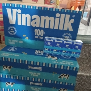 Thùng 48 hộp sữa tươi ít đường Vinamilk 100% Sữa Tươi 110ml