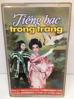 Tiếng Hạc Trong Trăng