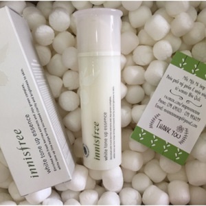 Tinh chất làm trắng da Innisfree White Tone Up Essence