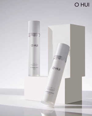 Tinh chất làm trắng Ohui Extreme White Serum 45ml
