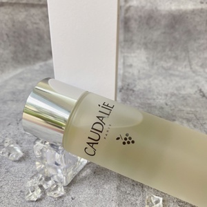 Tinh chất trị nám trắng da Caudalie Vinoperfect Serum Anti Taches