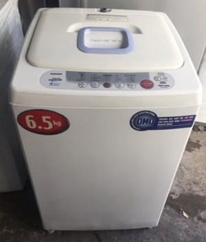 Máy giặt Toshiba lồng đứng 6.5 kg AW-E84SV