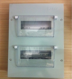 Tủ điện vỏ kim loại EM24PL