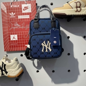 Túi MLB Monogram Diamond Jacquard Mini Backpack New York Yankees 3ABKS031N