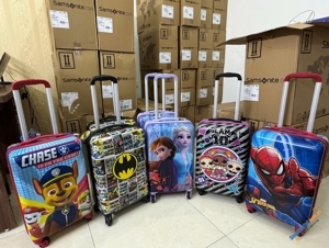 Vali kéo xoay 360 hình Spiderman - 18 inch
