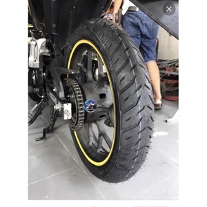 Vỏ Michelin 120-70/17 Gai Pilot Street