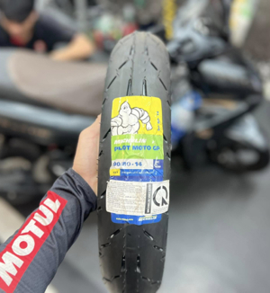 Vỏ Michelin Pilot Moto GP 90/80-14