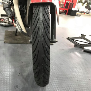 Vỏ Pirelli 70/90-17 Angel City
